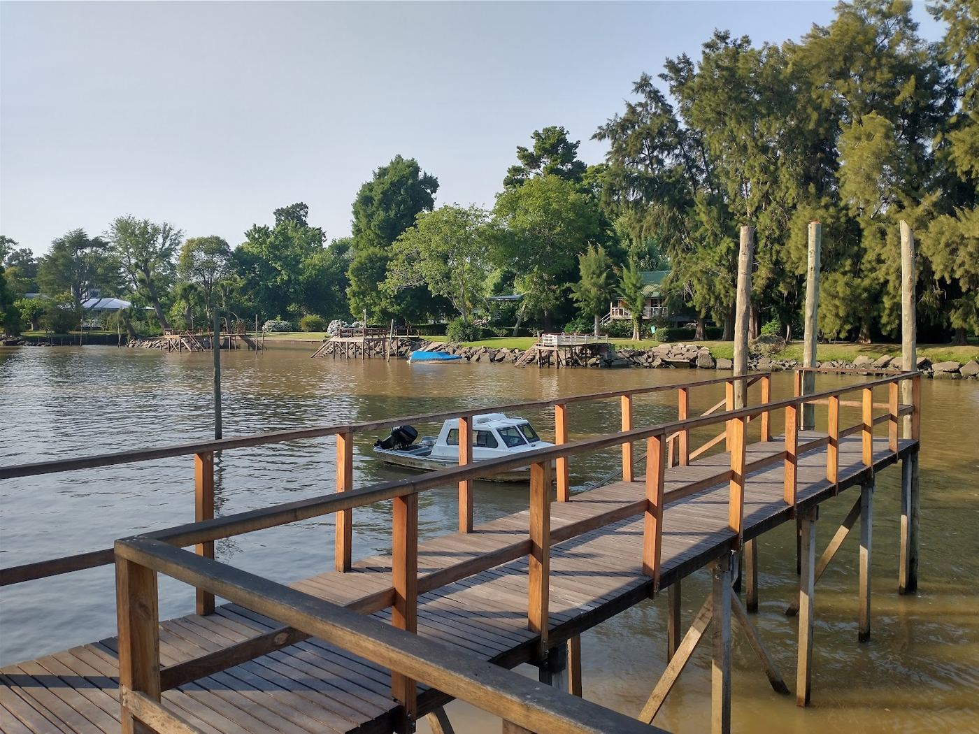 Muelle sobre el Río Espera